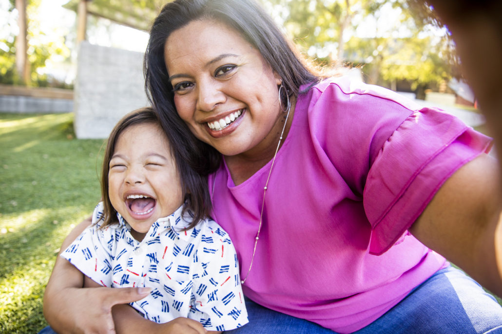 aunting taking a selfie with niece as she takes over kindred foster care